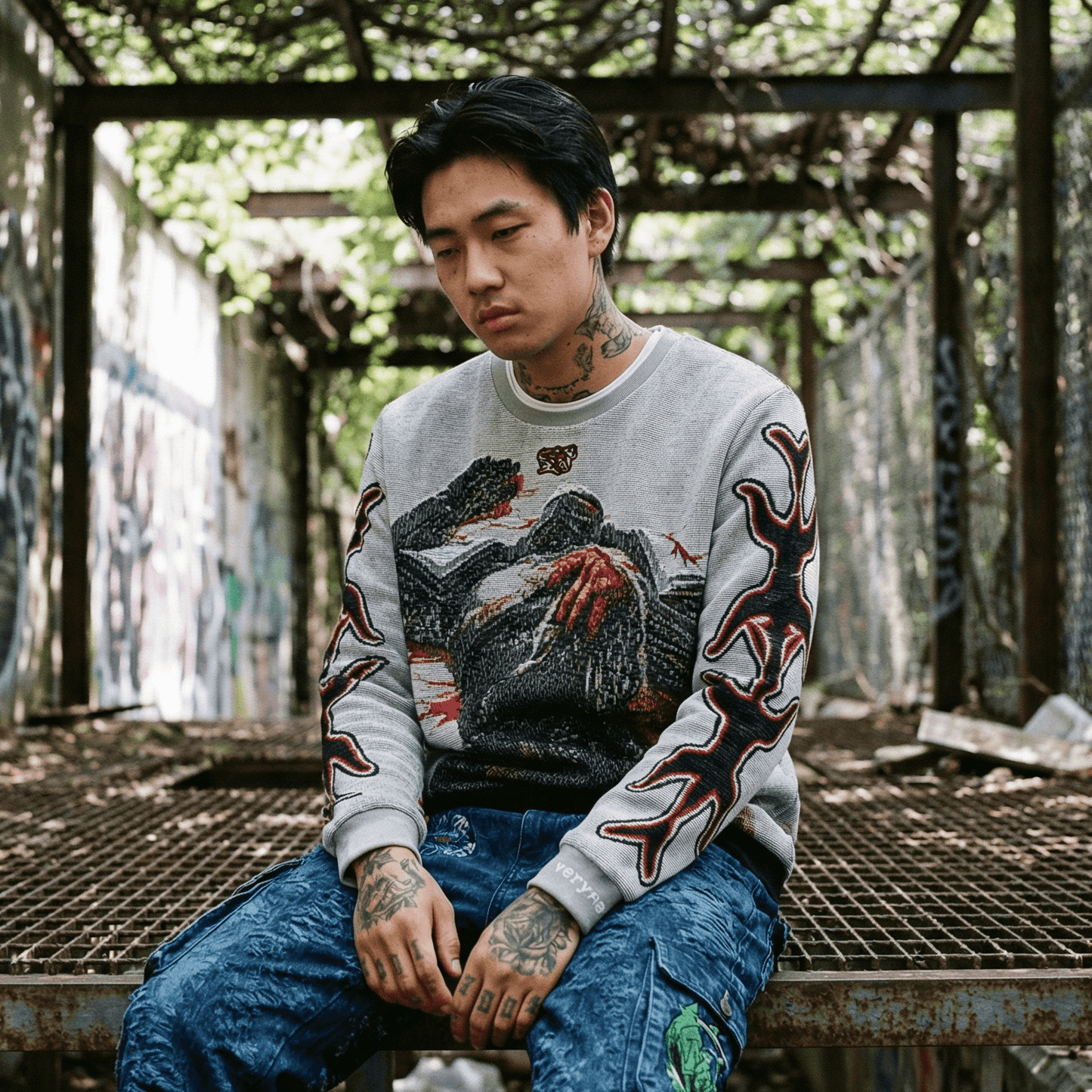 dead soldier/Martyr [crewneck]